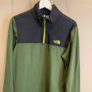The North Face 1/4 Zip Fleece